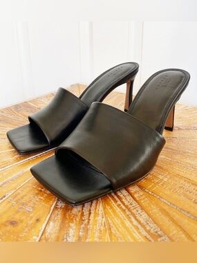 NWT ASOS Black Leather Square Toe Heeled Mules in Size 11